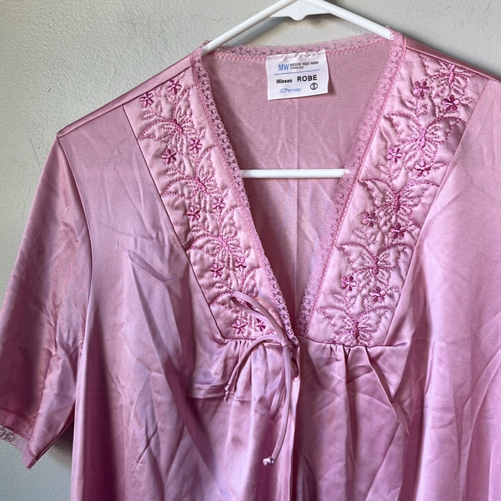 JC Penny Small Robe - Picture 2 of 4